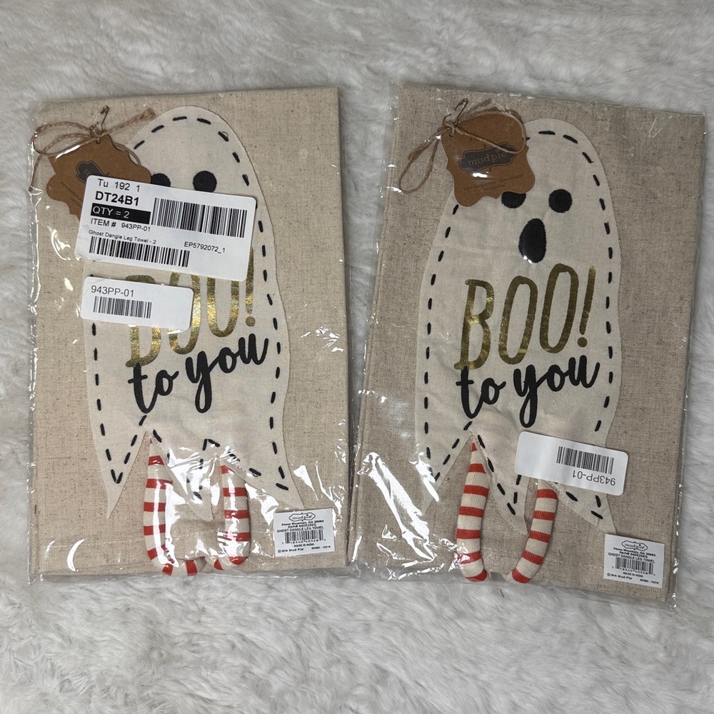 Mud Pie Set 2 Halloween Tea Tip Towels NEW Decor Dangling Leg Ghost Gift Neutral - Picture 2 of 8